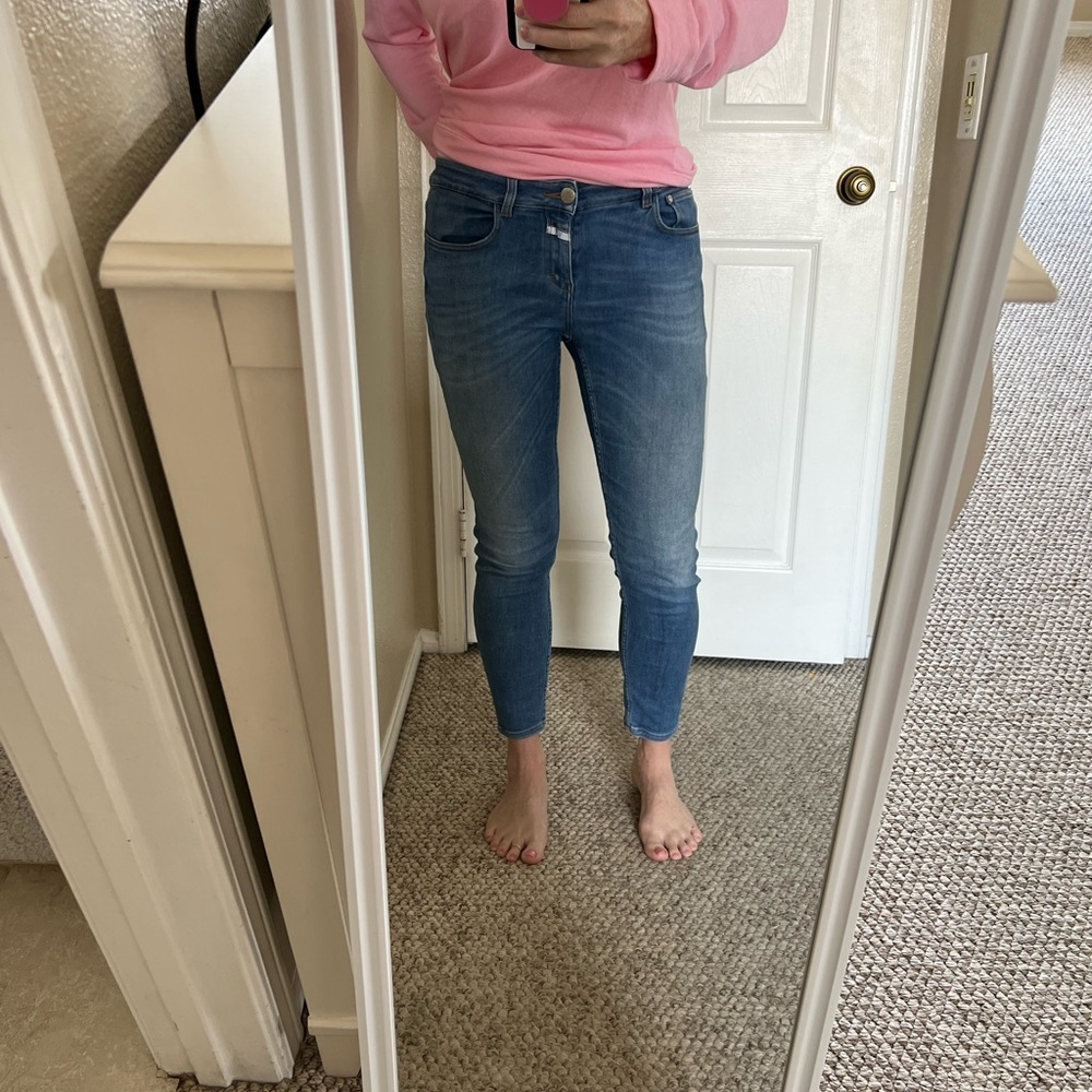 Closed skinny crop Jean size 27